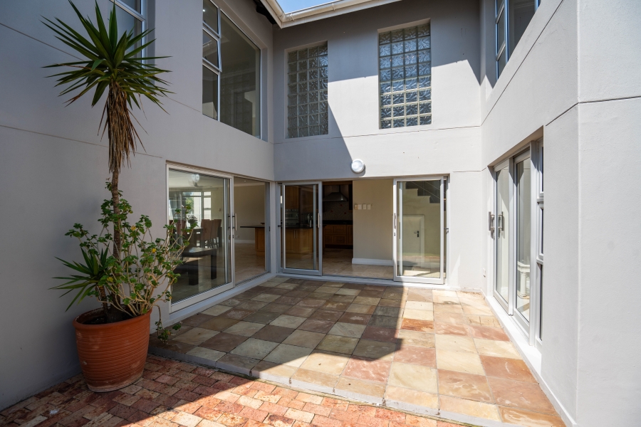 6 Bedroom Property for Sale in Royal Alfred Marina Eastern Cape